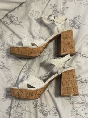 Torrid Ivory Embroidered Knot Cork Platform Heels Size WW 8.5